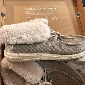Hey Dude Women’s Britt Nut Speckled   Sz 9